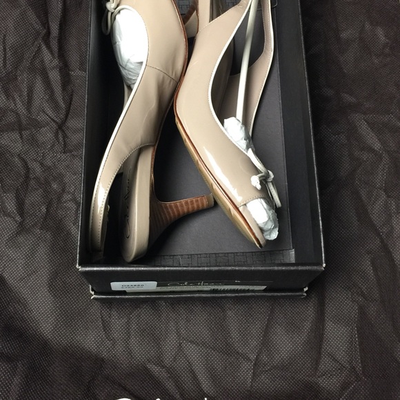 Cole Haan Air Talia Slingback Heels size 8 - Picture 6 of 7